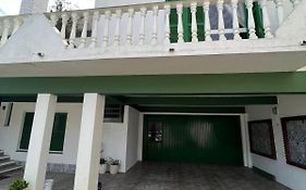 Linda casa para temporada em FRENTE A PRAIA em São Lourenço do Sul